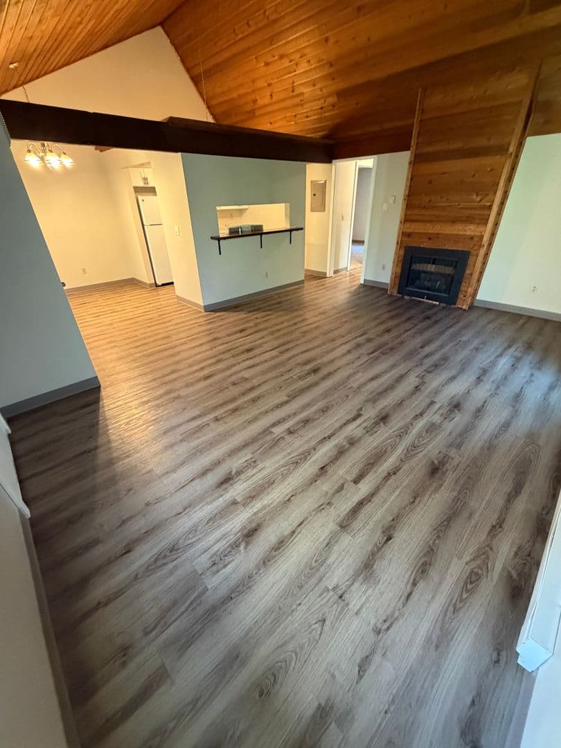Corvallis Apartment: 2780 NW 29th St - I