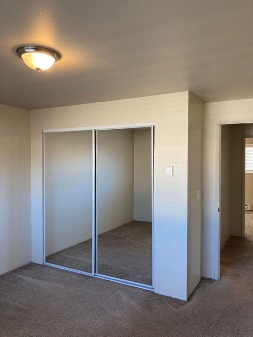 Corvallis Apartment: 1407 NW Kings Blvd.