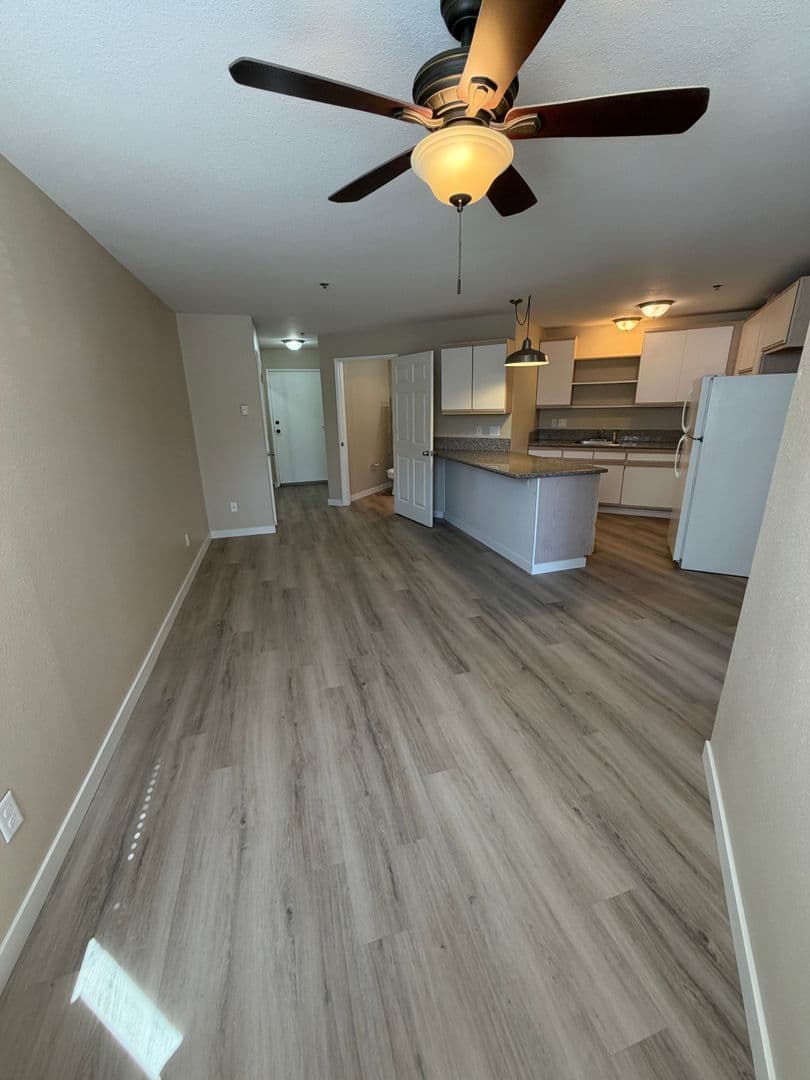 Corvallis Apartment: 121 NW 21st Street #10