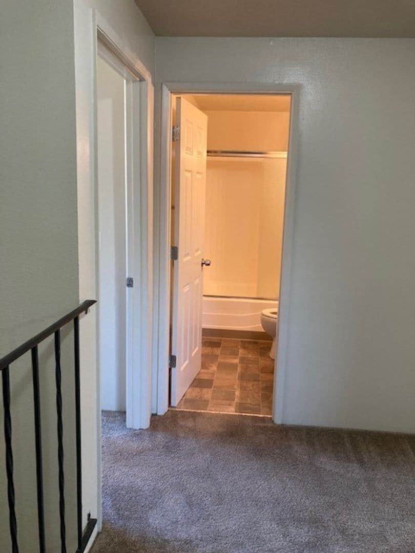 Corvallis Apartment: 1407 NW Kings Blvd.