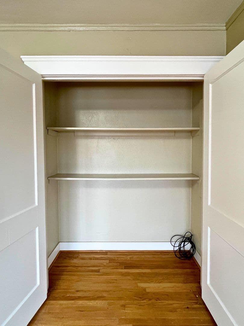 Eugene Apartment: 1263 Oak St - 301
