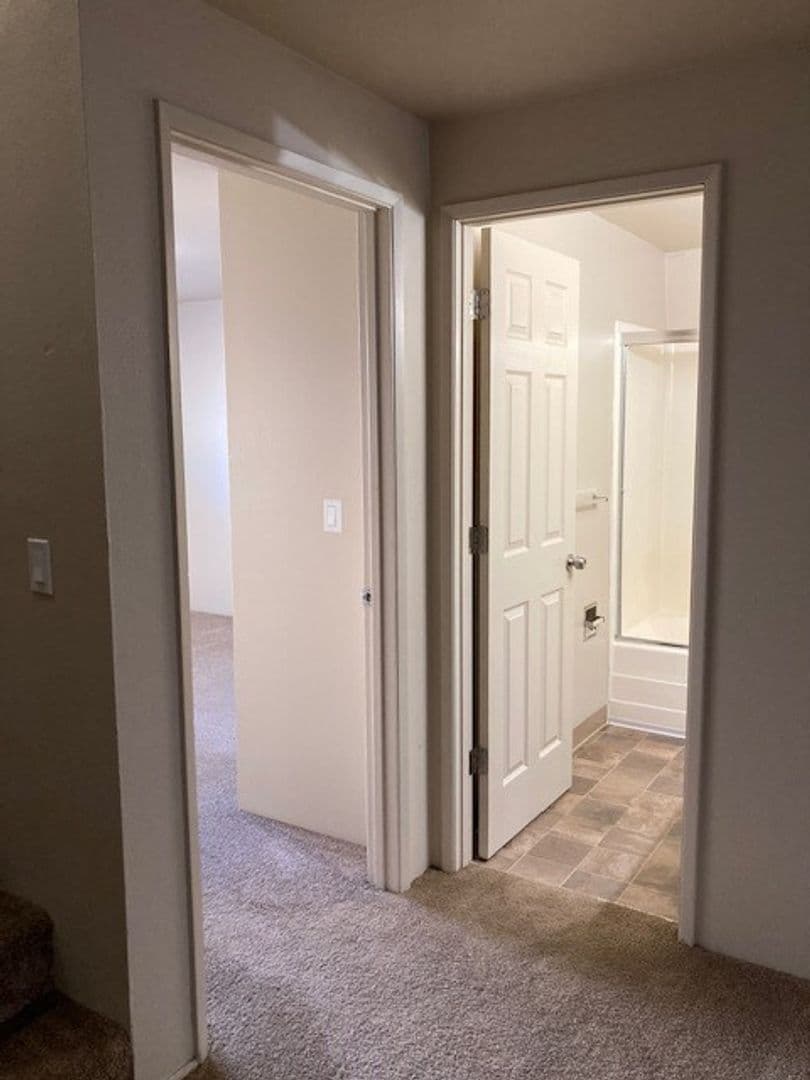 Corvallis Apartment: 1407 NW Kings Blvd.