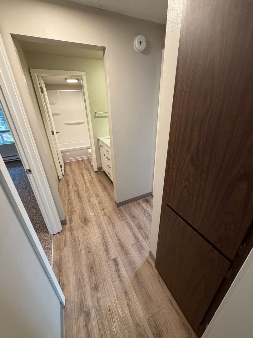 Corvallis Apartment: 2780 NW 29th St - I