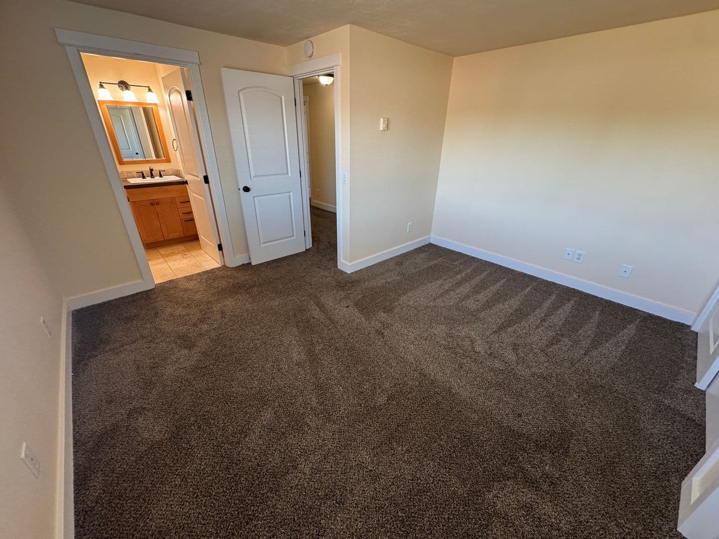 Philomath Condo: 2850 Newton Pl
