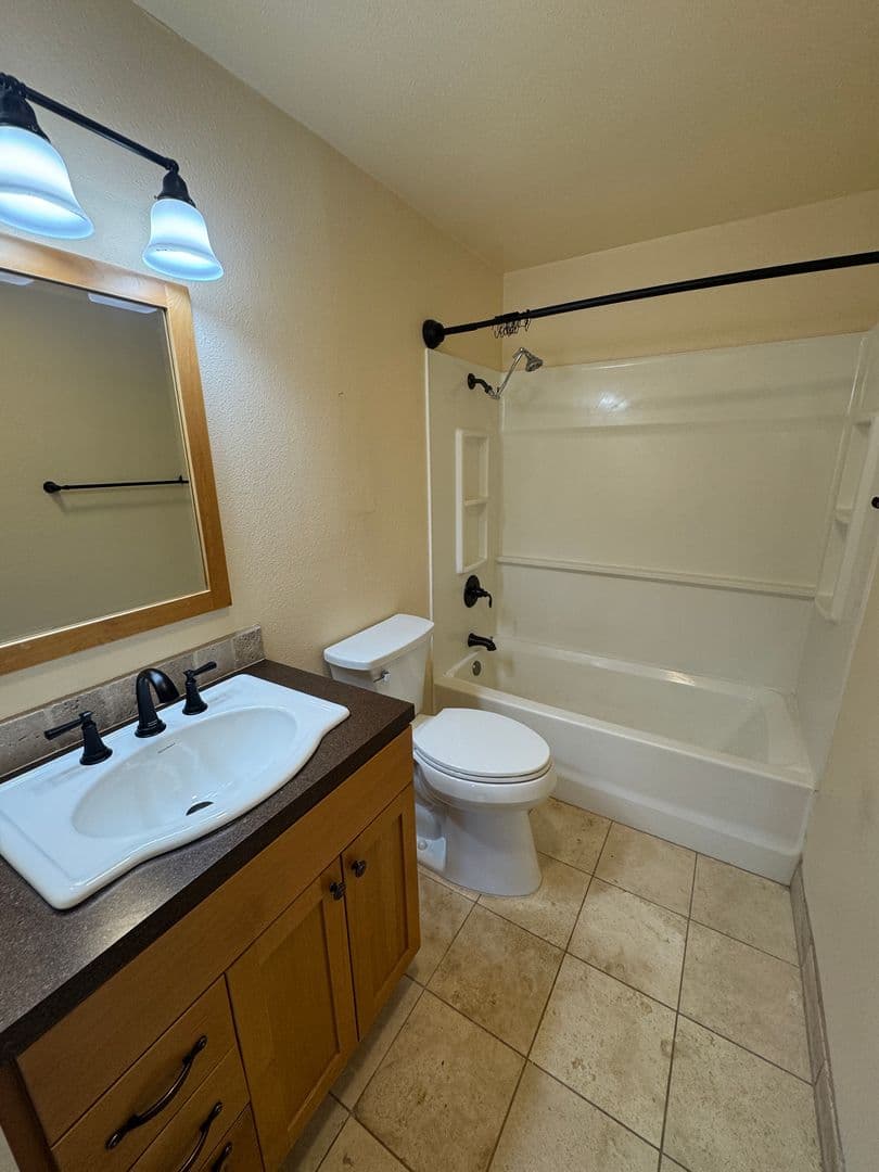 Philomath Condo: 2850 Newton Pl