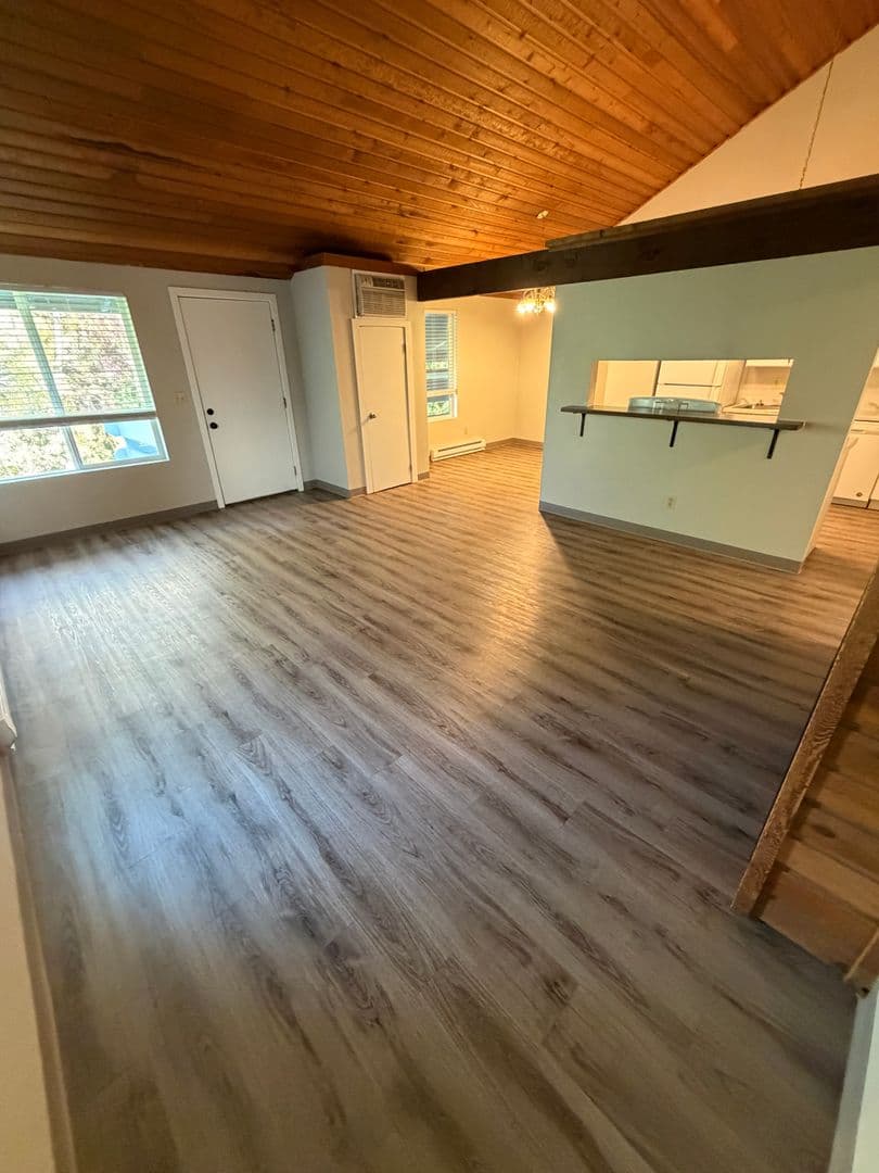 Corvallis Apartment: 2780 NW 29th St - I