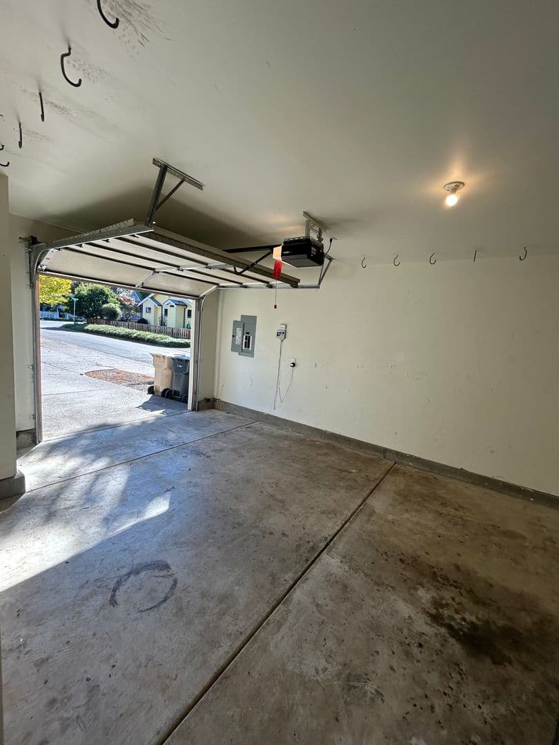 Corvallis House: 1815 SW Easy St