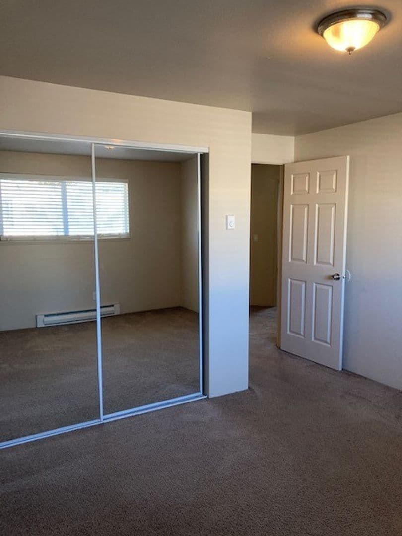 Corvallis Apartment: 1407 NW Kings Blvd.