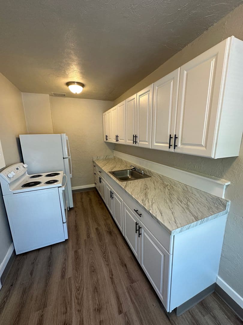 Corvallis Apartment: 525 NW Monroe Ave #114