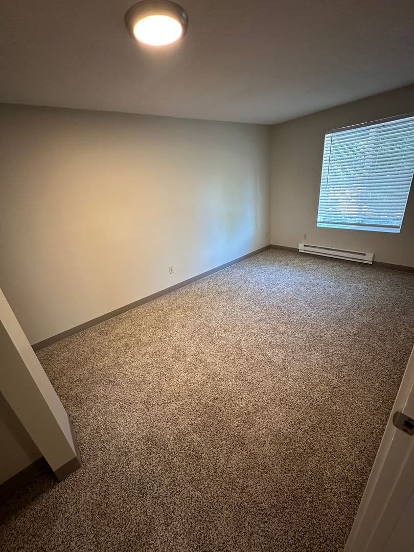 Corvallis Apartment: 2780 NW 29th St - I