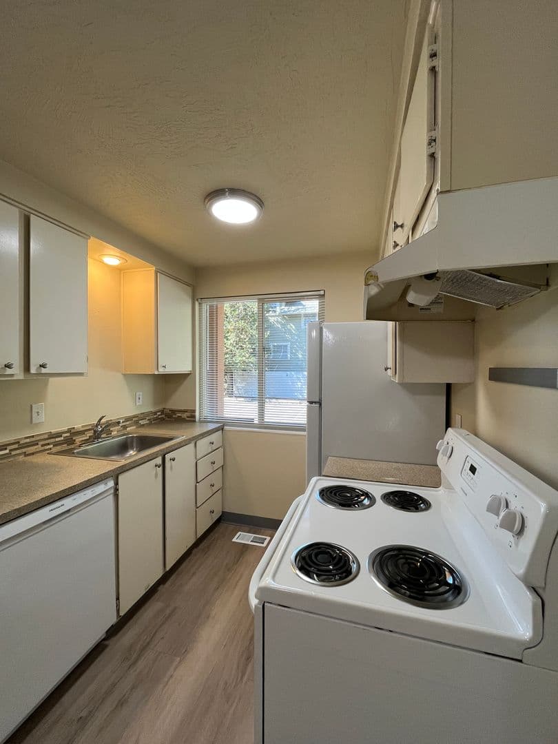 Eugene Apartment: 500 Jefferson St - 10