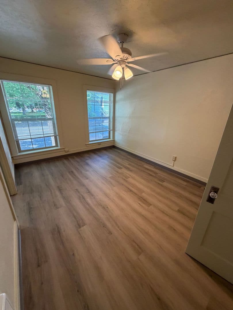 Corvallis Apartment: 525 NW Monroe, #204