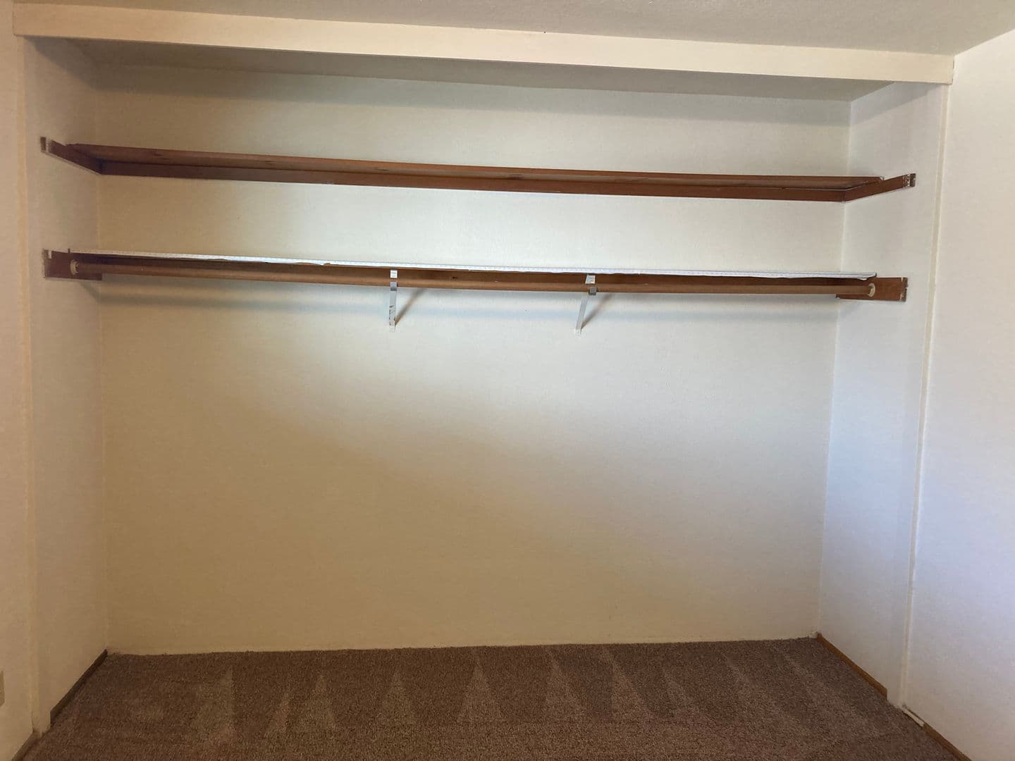 Eugene Apartment: 1661 Ferry St. #07