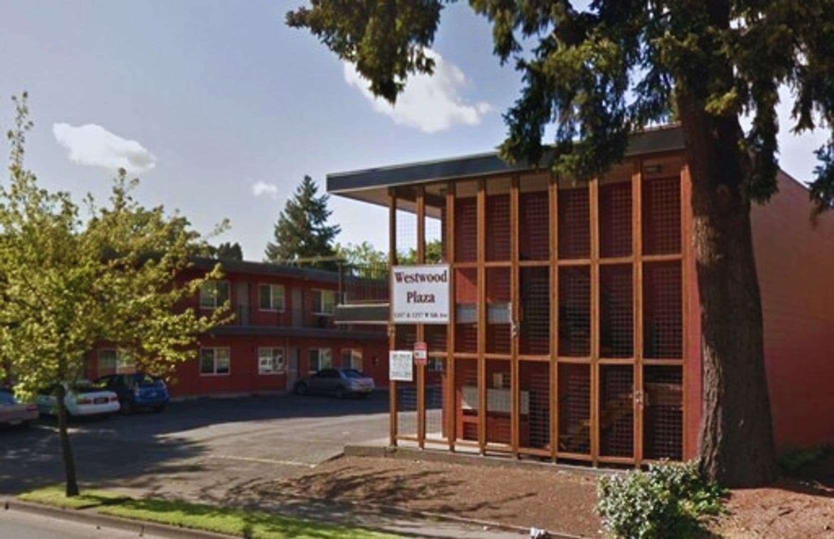 Eugene Apartment: 1247  W. 6th #05