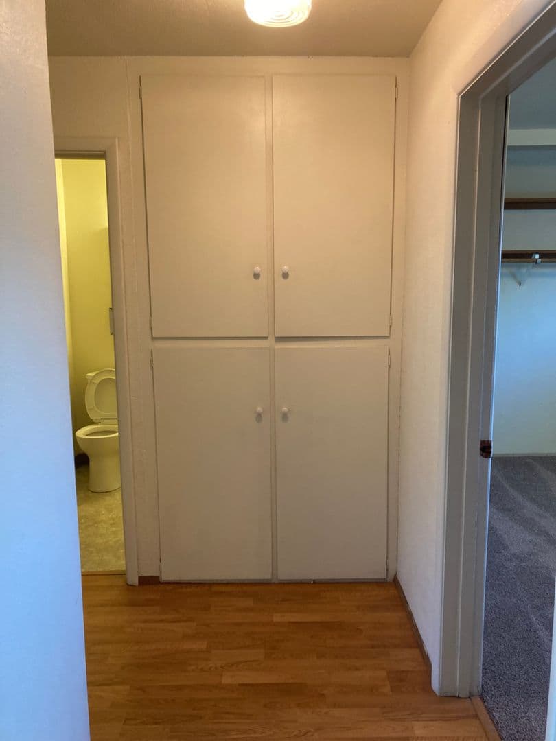 Eugene Apartment: 1661 Ferry St. #07