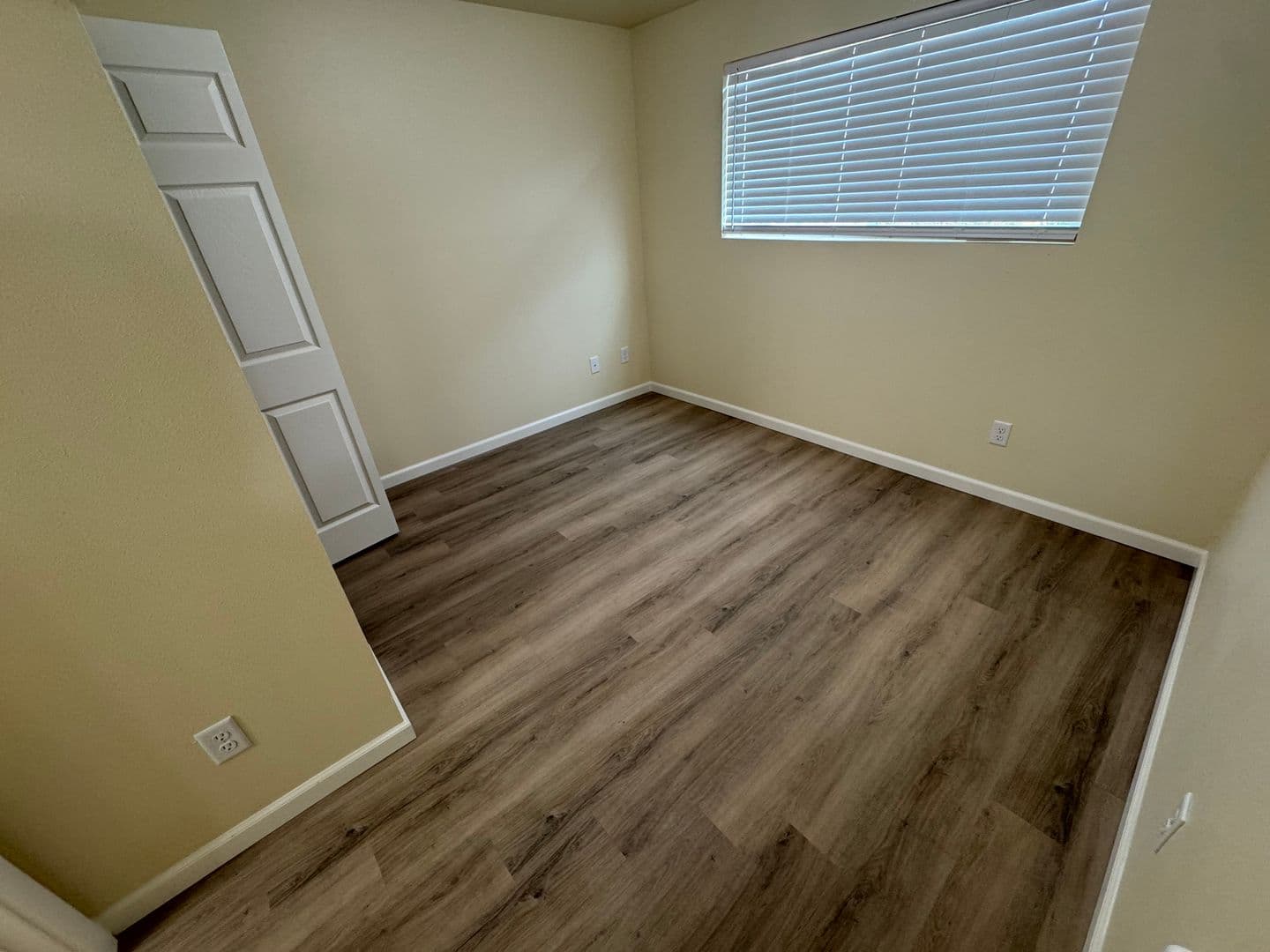 Albany Apartment: 2215 Elm St SW