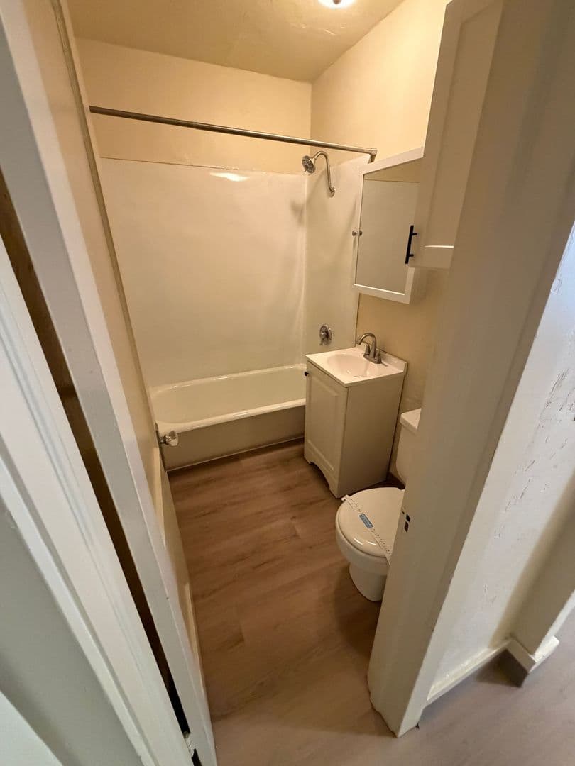 Corvallis Apartment: 525 NW Monroe, #204
