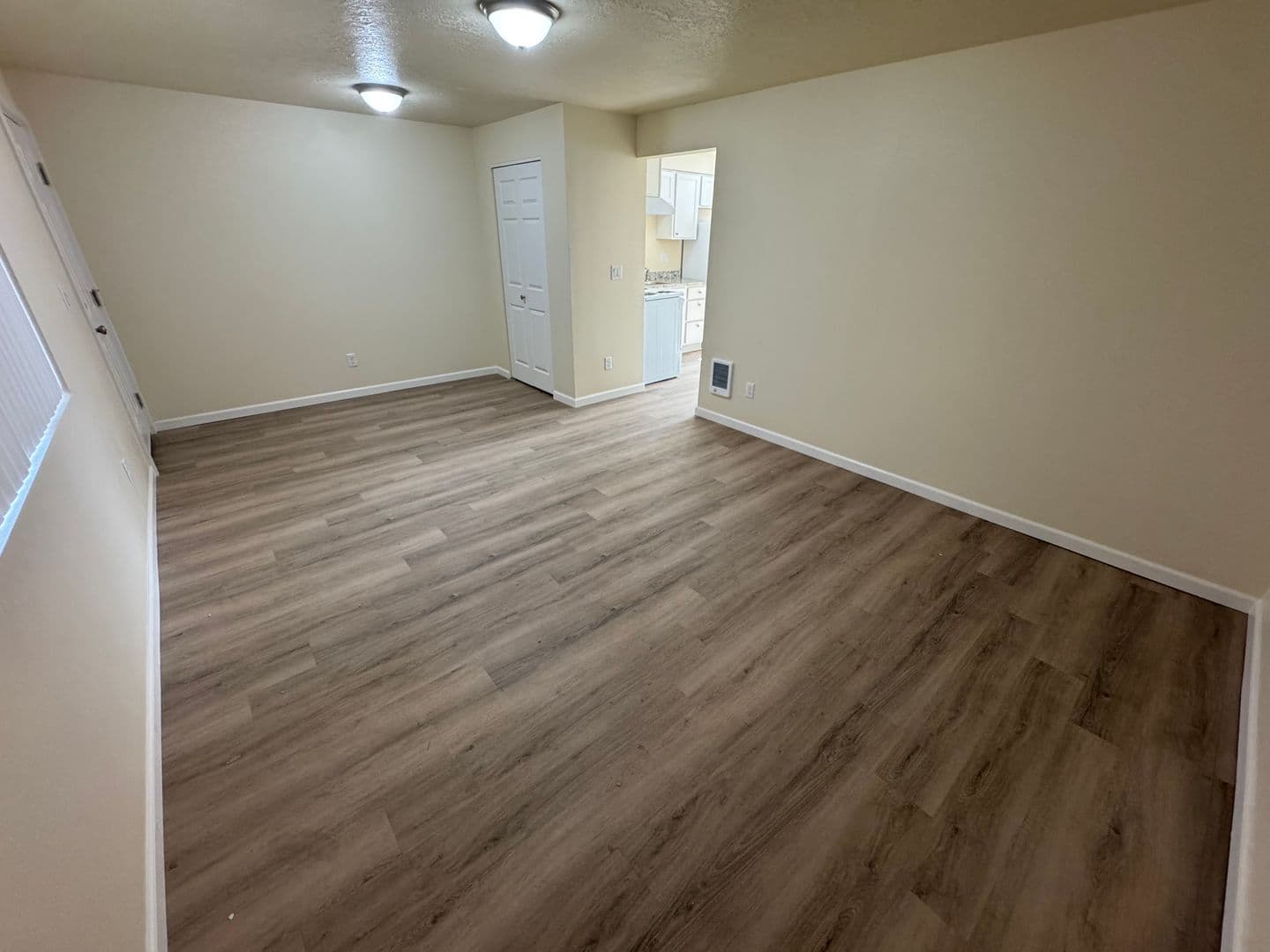 Albany Apartment: 2215 Elm St SW