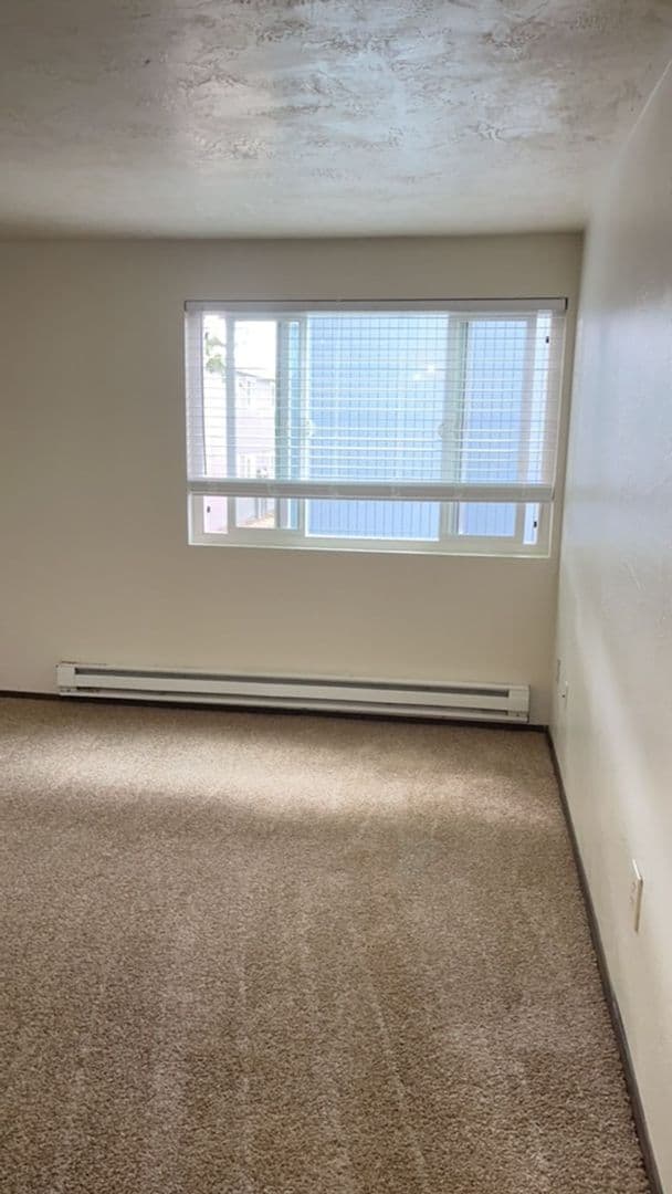 Corvallis Apartment: 950 NW Sycamore Ave #9