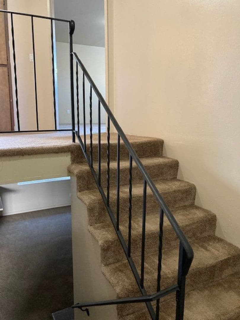Corvallis Apartment: 1407 NW Kings Blvd.