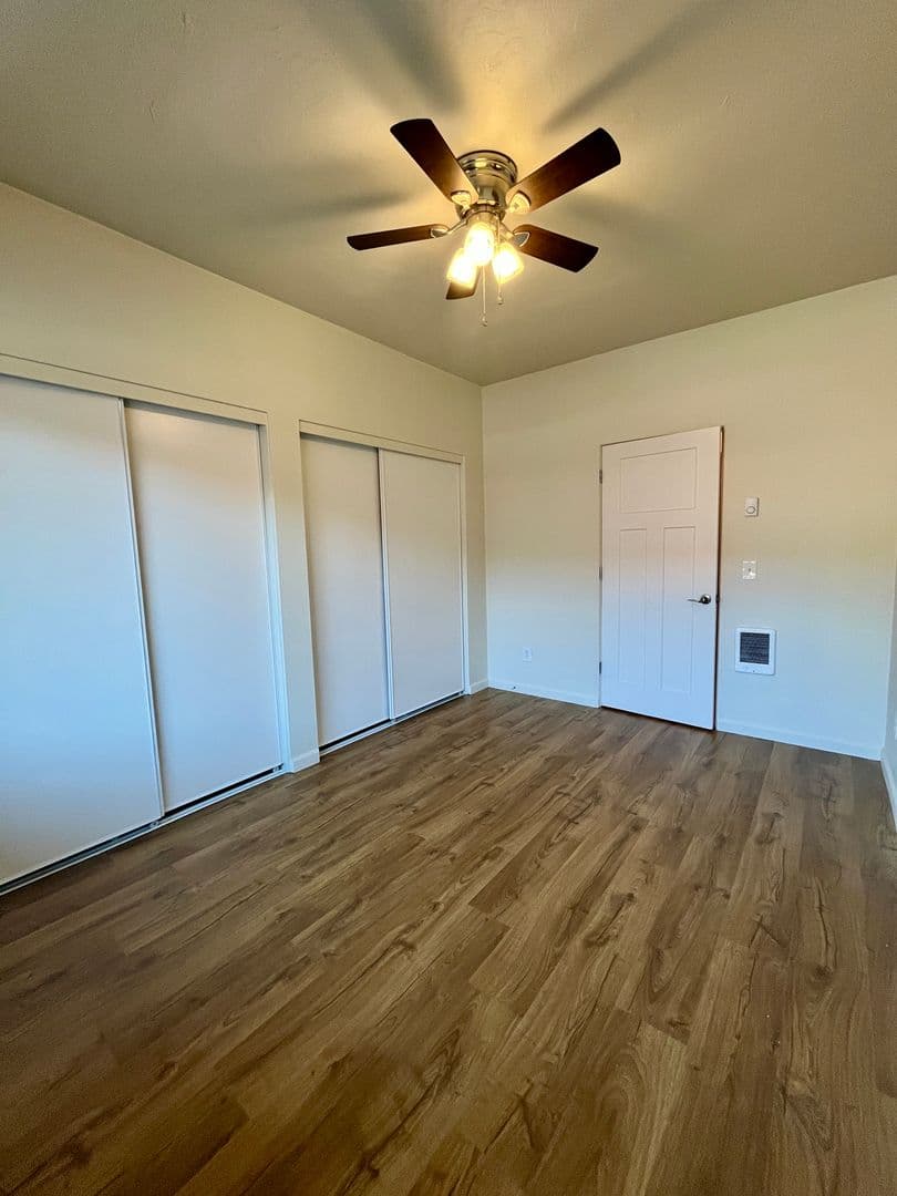 Eugene Apartment: 1247  W. 6th #05