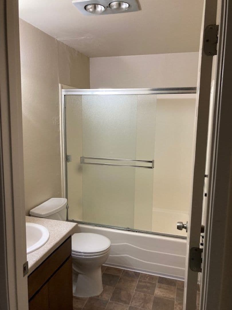Corvallis Apartment: 1407 NW Kings Blvd.