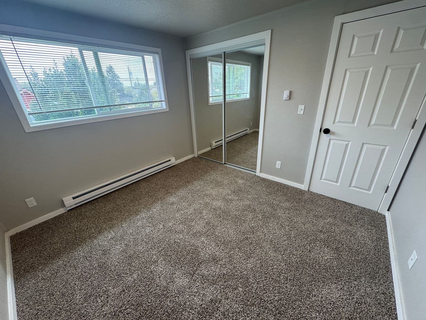 Philomath Apartment: 1716 Applegate Street, #3