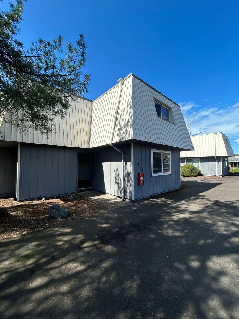 Corvallis Apartment: 1407 NW Kings Blvd.