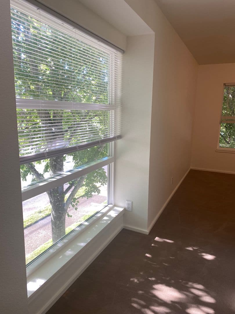 Corvallis Apartment: 514 NW 21st St #9