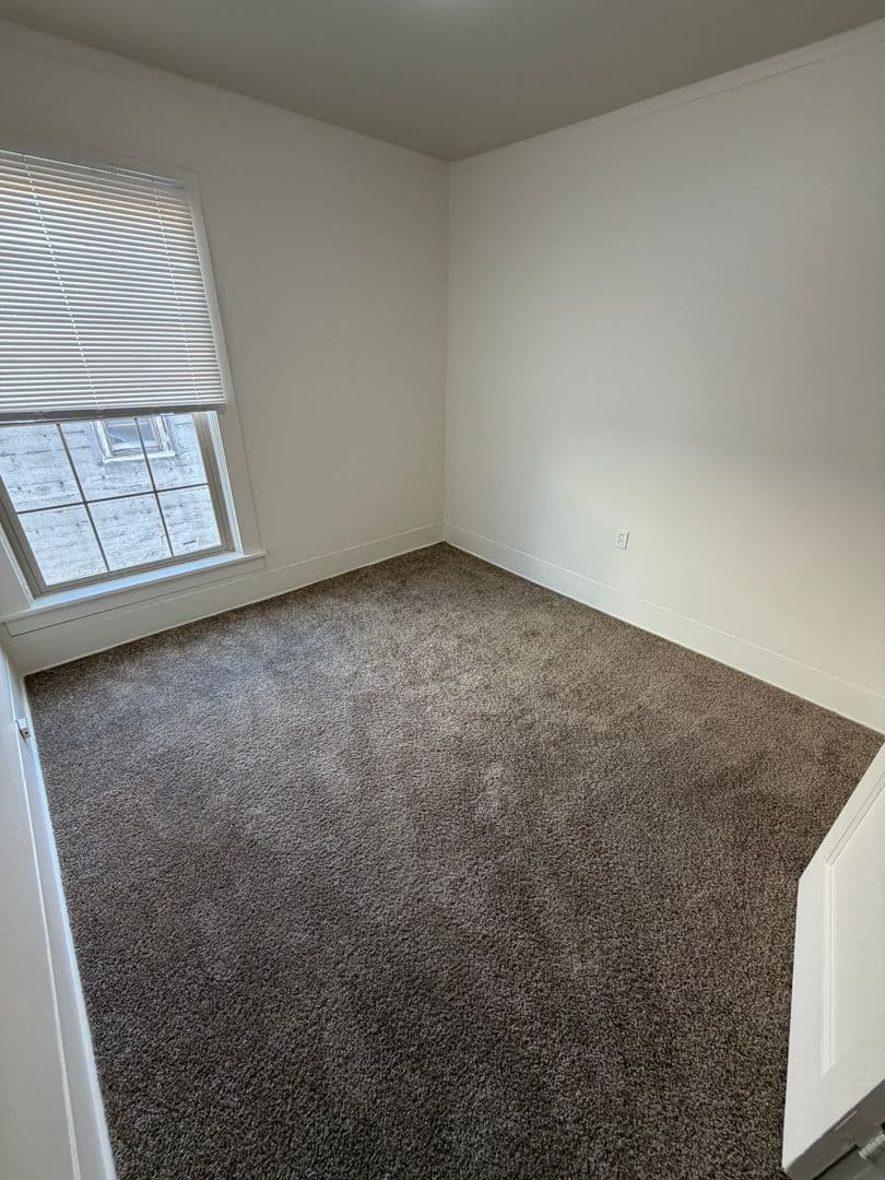 Corvallis Apartment: 525 NW Monroe Ave #201