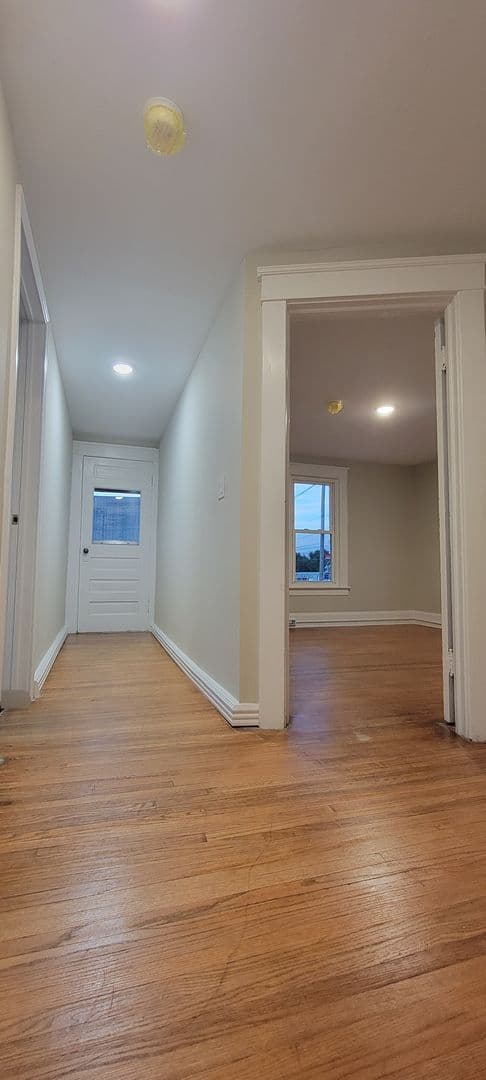 Elmira Heights House: 120 W 12th st