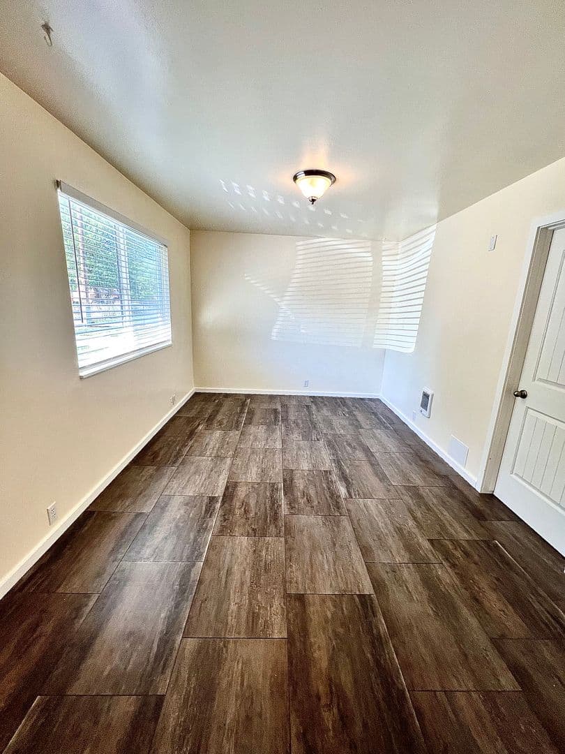 Boise Apartment: 3322 W Taft Street