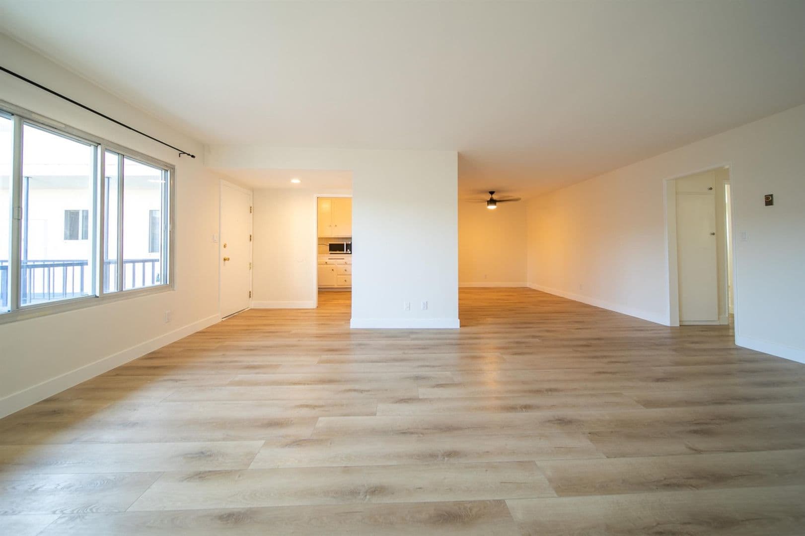 LOS ANGELES Apartment: 8717 DELGANY AVENUE