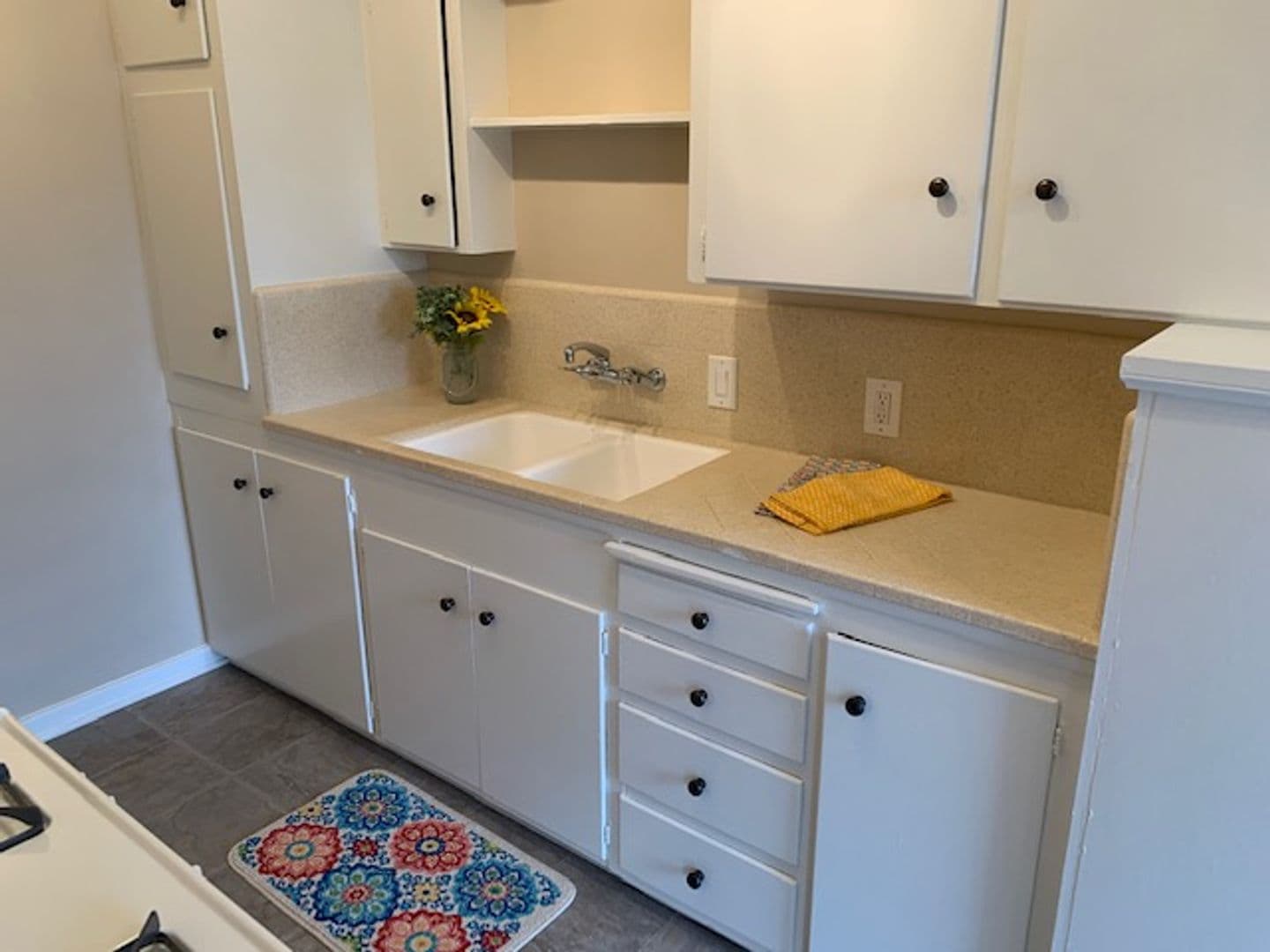 LONG BEACH Apartment: 3314 - 3330 E 2ND ST.