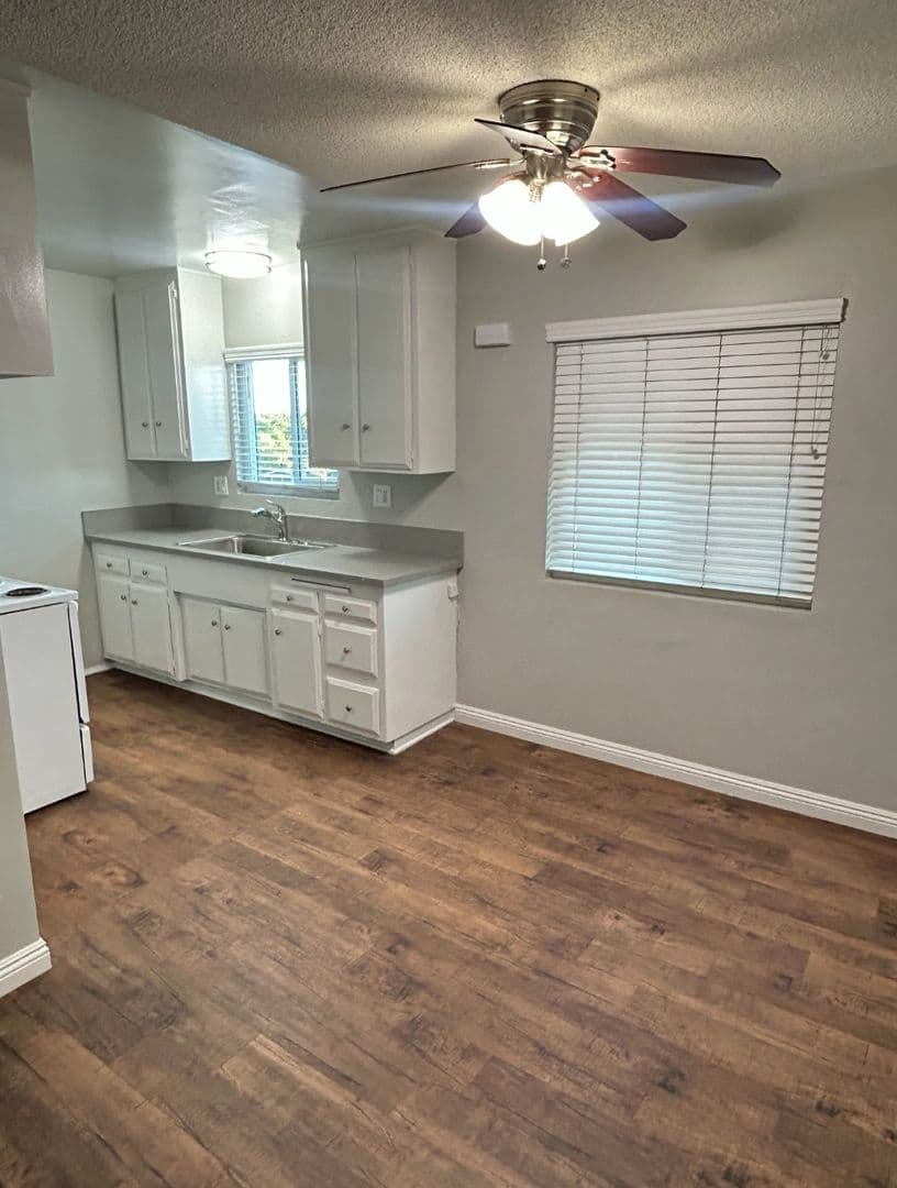 FULLERTON Apartment: 226 W. UNION AVENUE