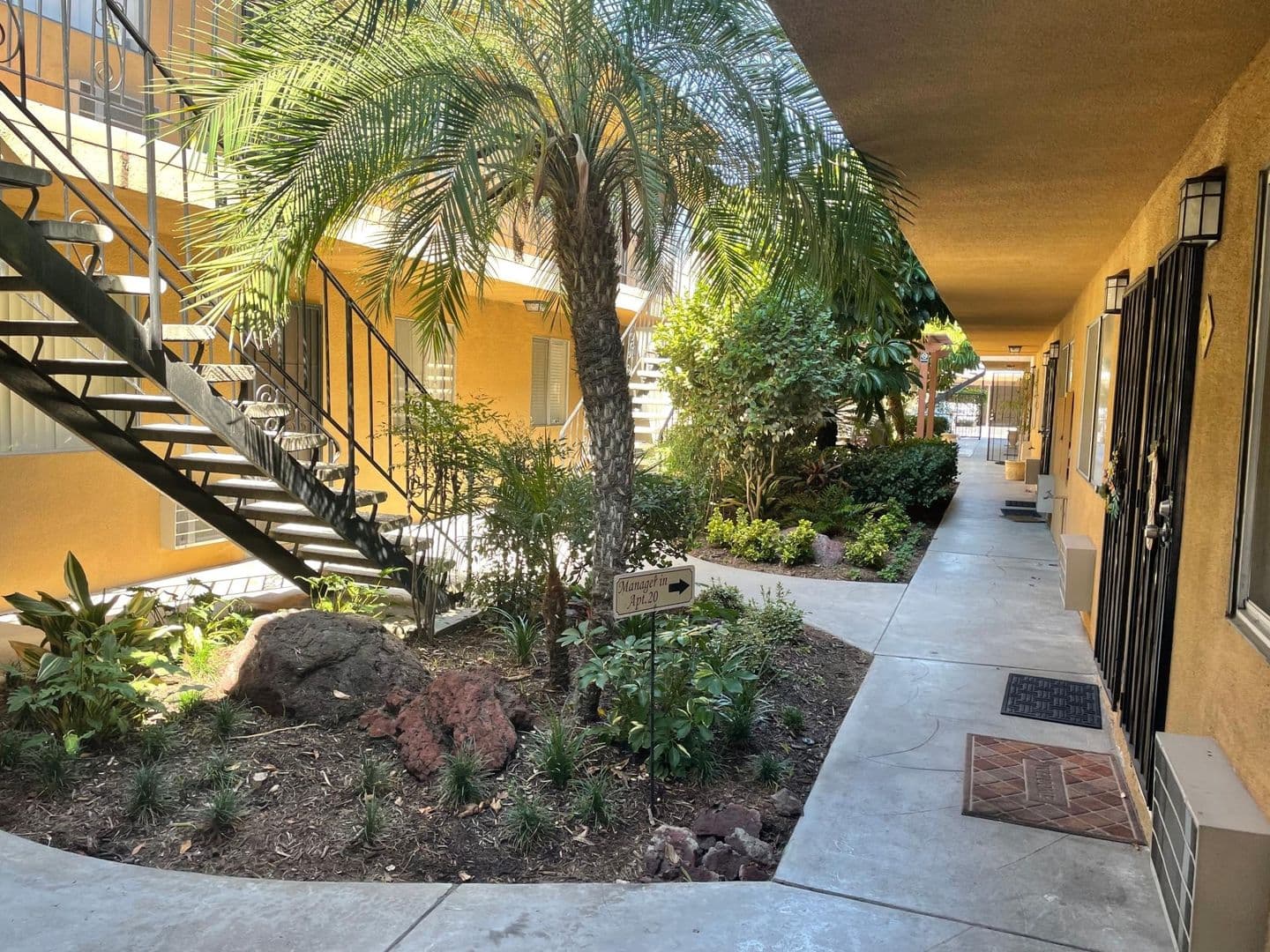 DOWNEY Apartment: 8115 STEWART and GRAY RD.