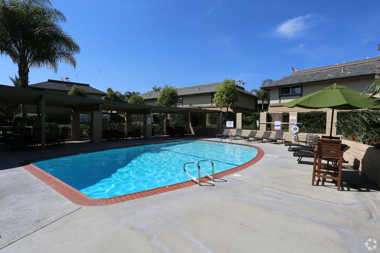 TUSTIN Apartment: 14382 REDHILL AVE