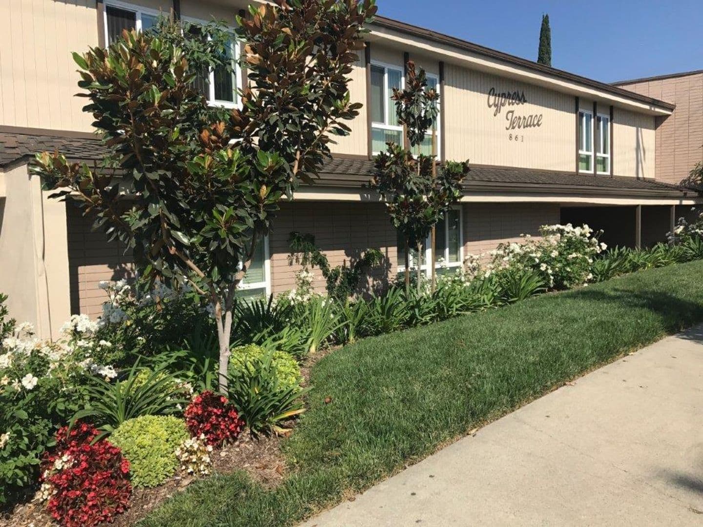 LA HABRA Apartment: 861 NORTH CYPRESS ST.