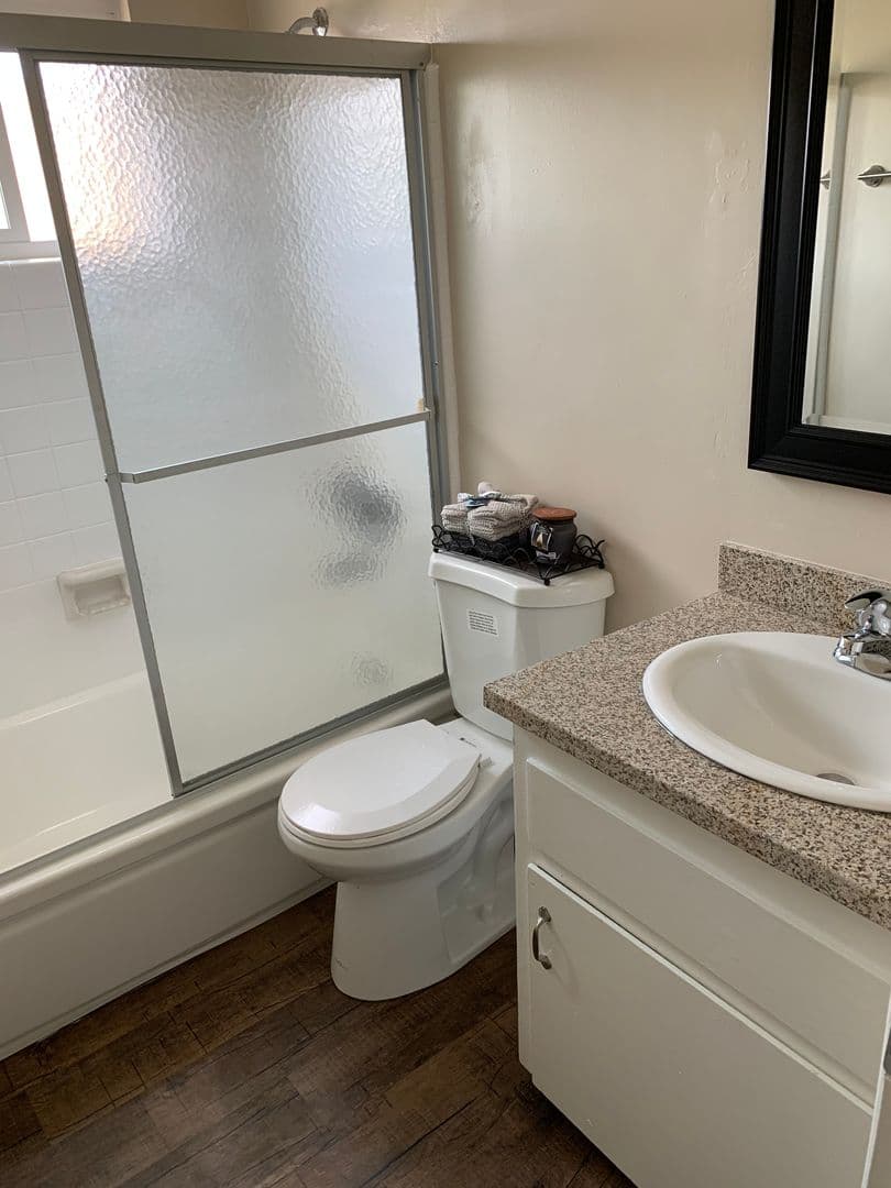 FULLERTON Apartment: 1842 - 1848 W VALENCIA DR