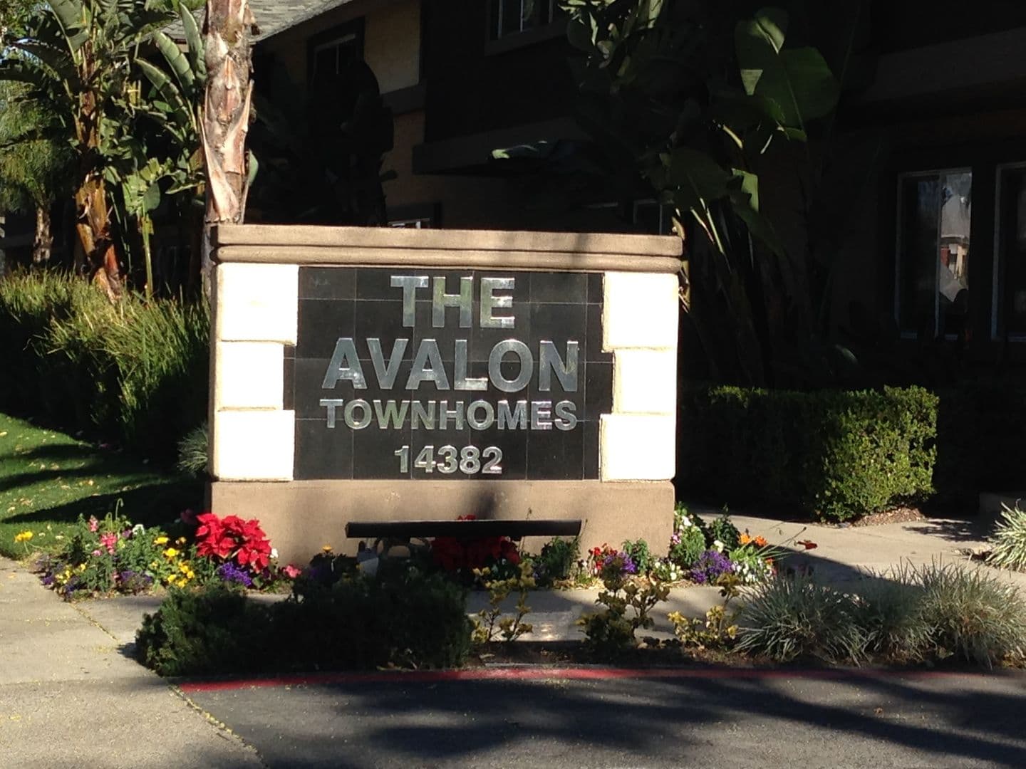 TUSTIN Apartment: 14382 REDHILL AVE