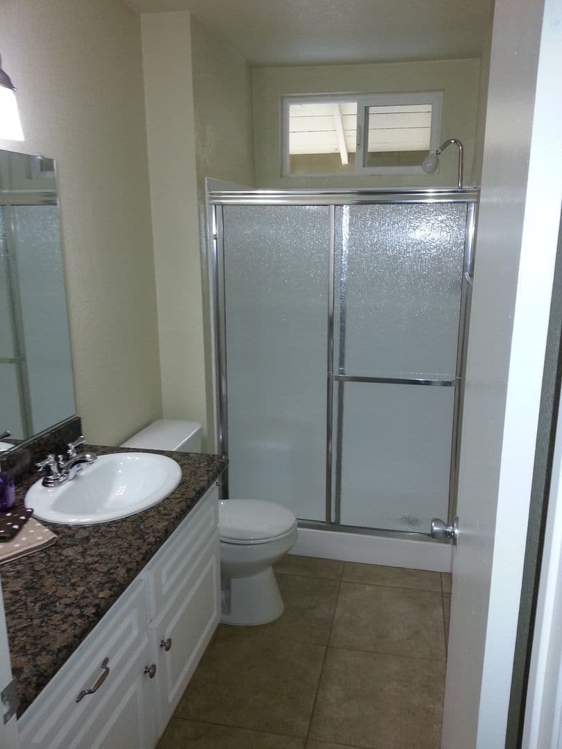 TUSTIN Apartment: 14382 REDHILL AVE