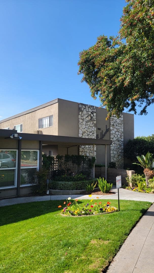 FULLERTON Apartment: 226 W. UNION AVENUE