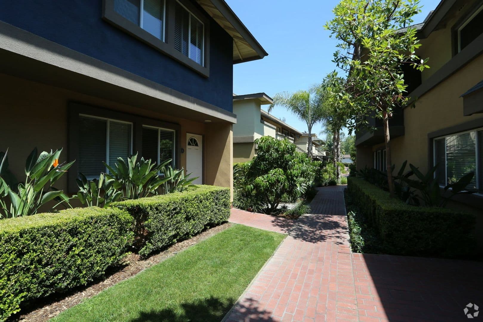 TUSTIN Apartment: 14382 REDHILL AVE