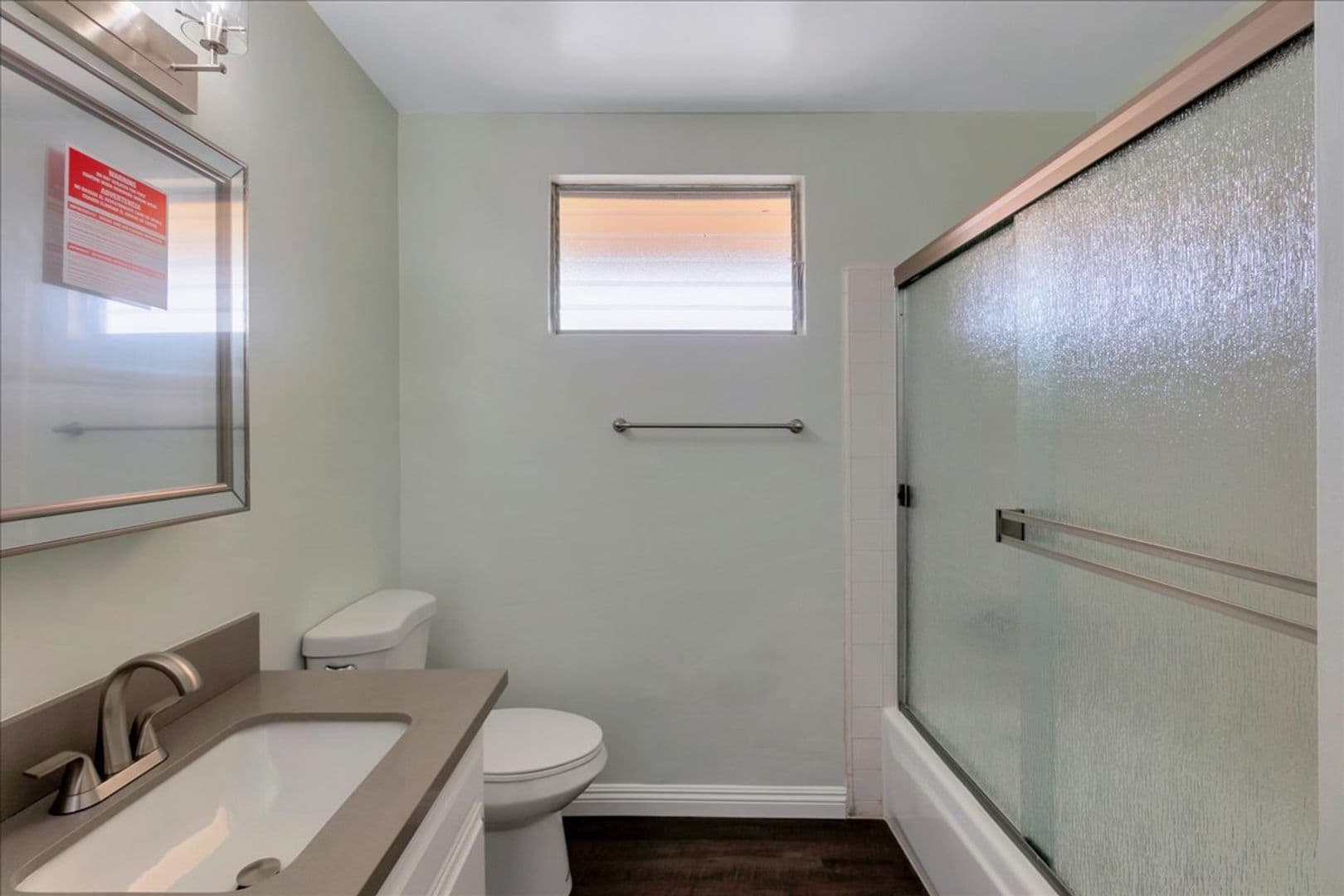 ANAHEIM Apartment: 2341 W. CRESCENT AVE.