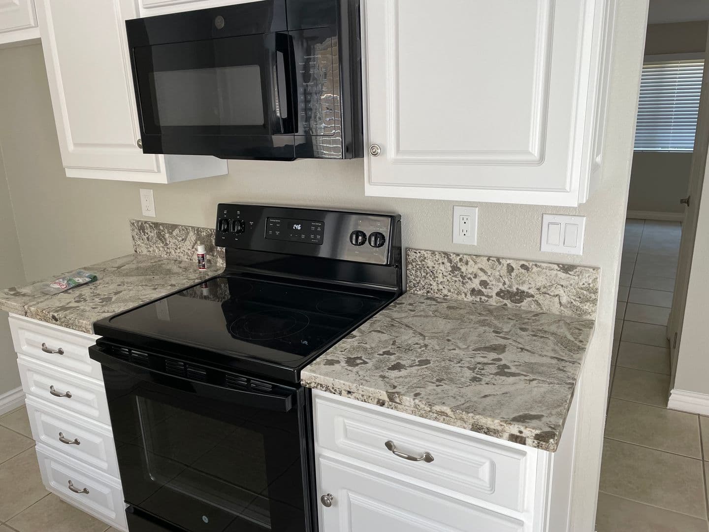 TUSTIN Apartment: 14382 REDHILL AVE