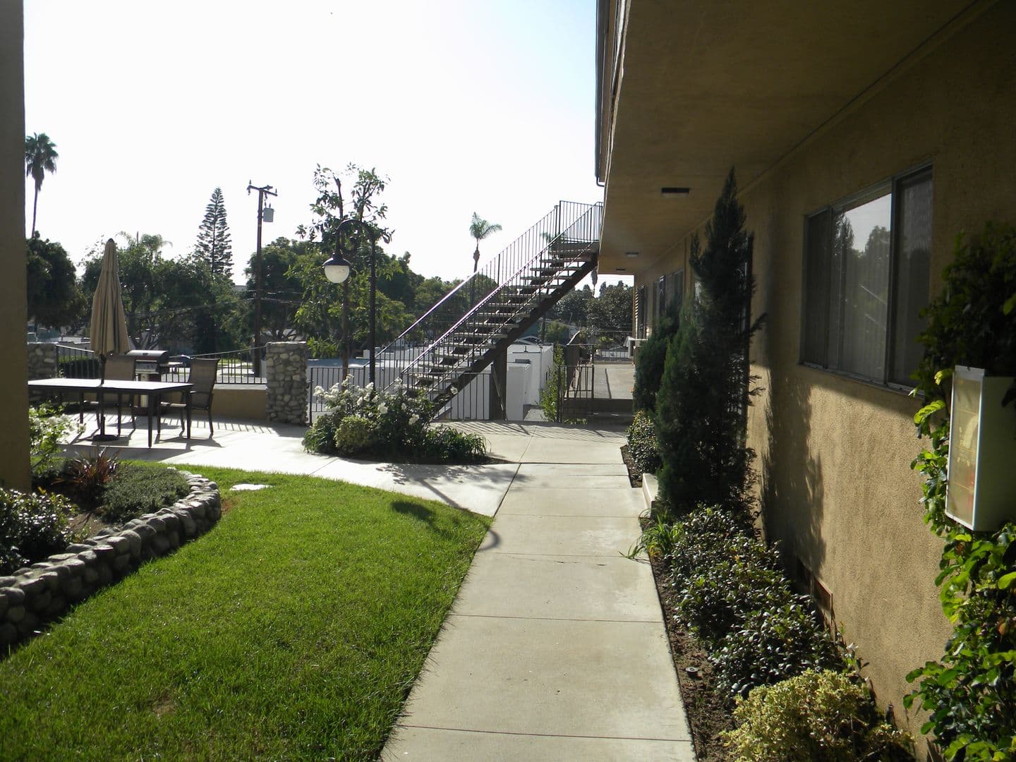 FULLERTON Apartment: 200 W. UNION AVE.