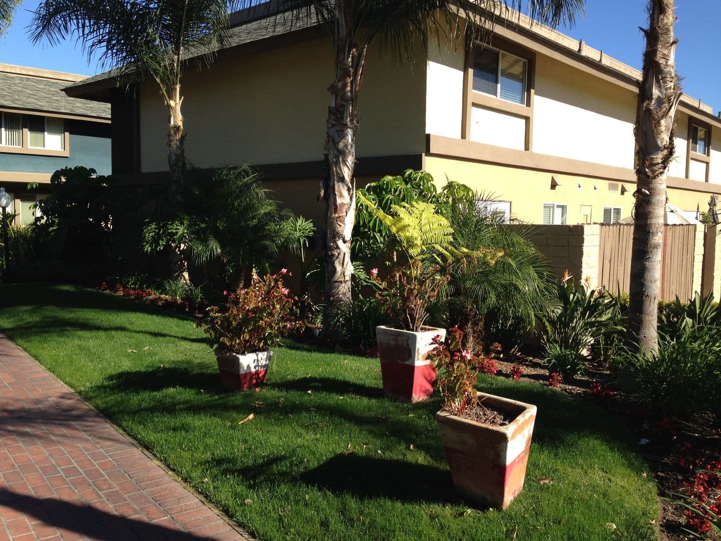 TUSTIN Apartment: 14382 REDHILL AVE