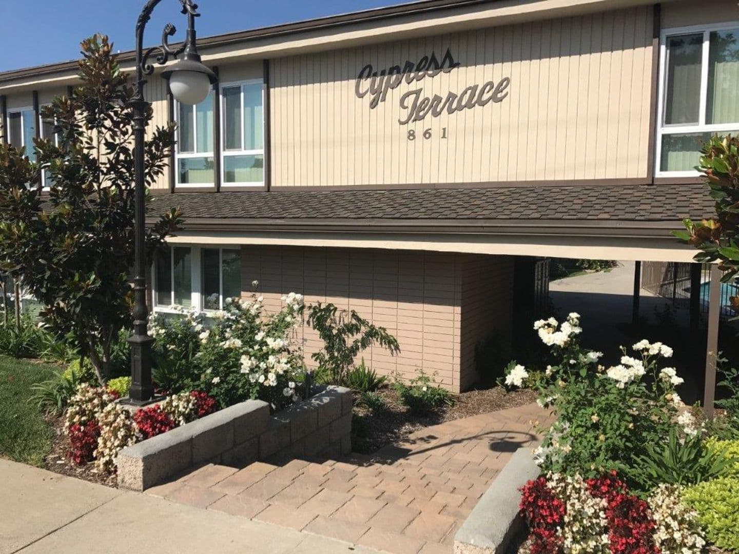 LA HABRA Apartment: 861 NORTH CYPRESS ST.