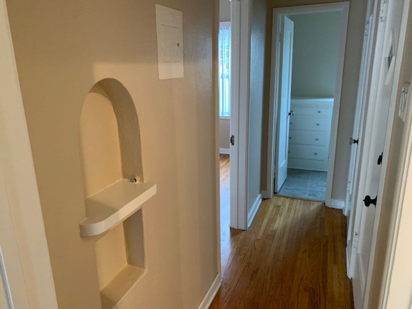 LONG BEACH Apartment: 3314 - 3330 E 2ND ST.