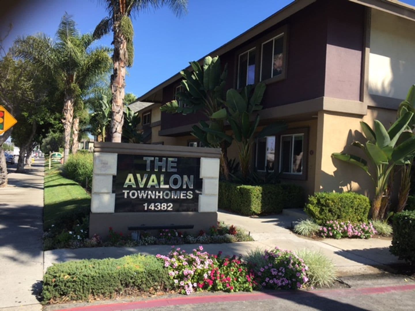 TUSTIN Apartment: 14382 REDHILL AVE